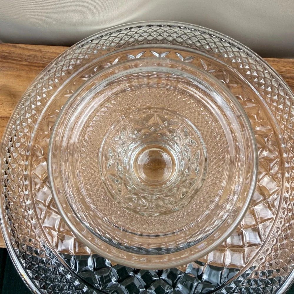 Anchor Hocking Wexford Glass Cake Stand Vintage Diamond Point Pedestal 12 Inch